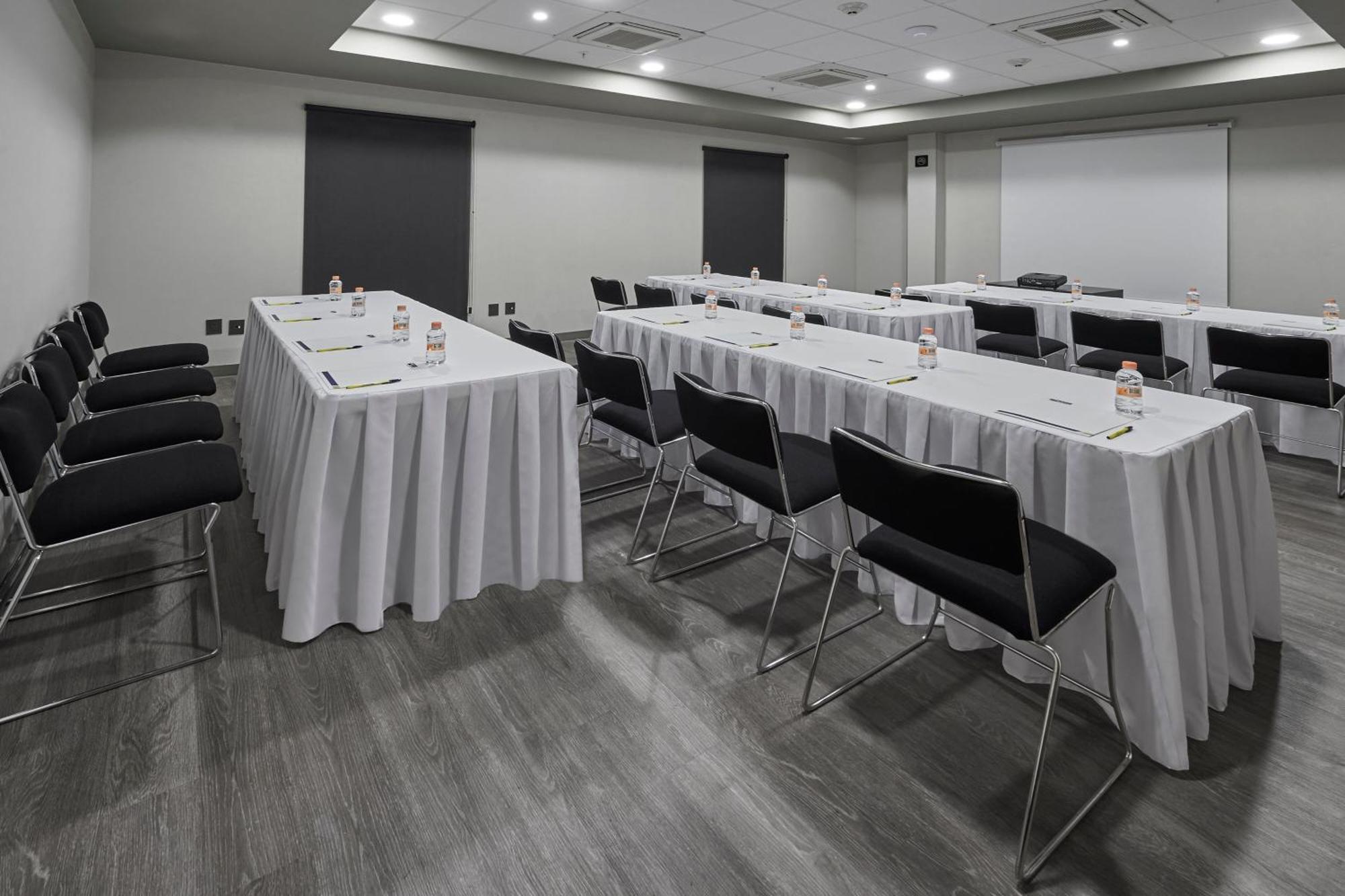 City Express By Marriott Ciudad De Mexico Tlalnepantla Tlalnepantla de Baz Zewnętrze zdjęcie